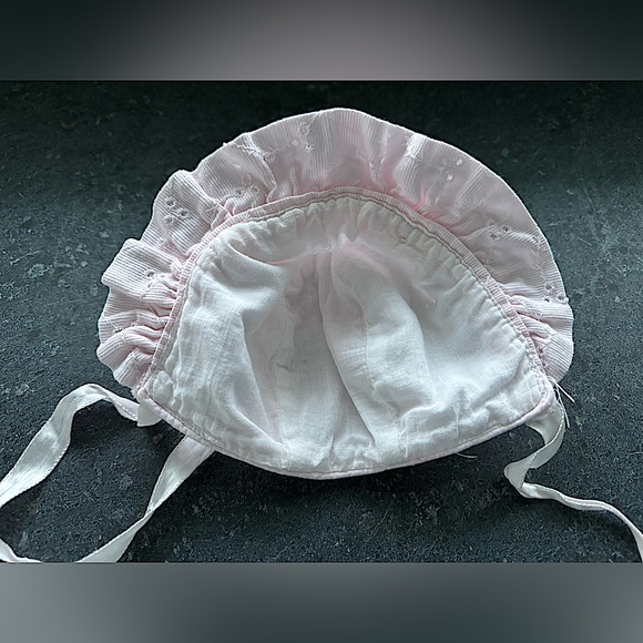 2/$10 - White & Pink Baby Bonnets and White knit Baby Booties with tassels - Picture 5 of 15